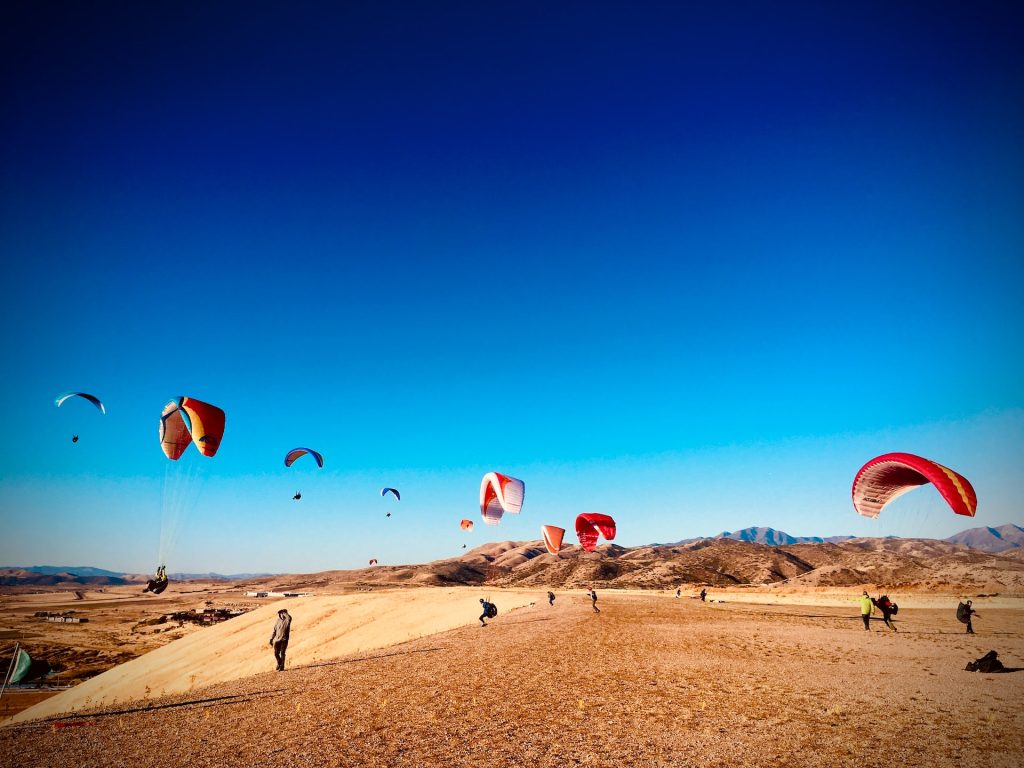 paragliding in group